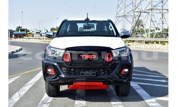 Buy Import Toyota Hilux Black Car in Import - Dubai in Region of Bouenza Buy Import Toyota Hilux Black Car in Import - Dubai in Region of Bouenza