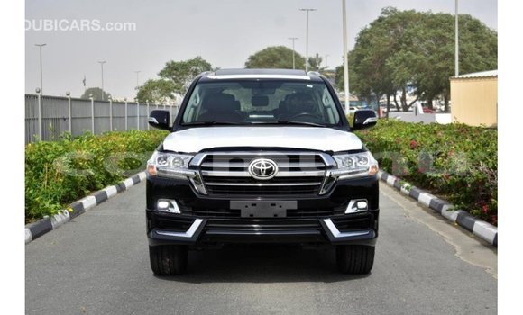 Buy Import Toyota Land Cruiser Black Car in Import - Dubai in Region of Bouenza Buy Import Toyota Land Cruiser Black Car in Import - Dubai in Region of Bouenza