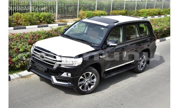 Buy Import Toyota Land Cruiser Black Car in Import - Dubai in Region of Bouenza Buy Import Toyota Land Cruiser Black Car in Import - Dubai in Region of Bouenza