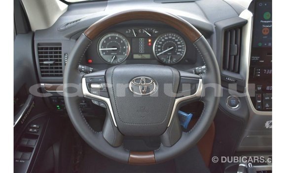 Buy Import Toyota Land Cruiser Black Car in Import - Dubai in Region of Bouenza Buy Import Toyota Land Cruiser Black Car in Import - Dubai in Region of Bouenza