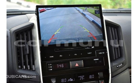 Buy Import Toyota Land Cruiser Black Car in Import - Dubai in Region of Bouenza Buy Import Toyota Land Cruiser Black Car in Import - Dubai in Region of Bouenza