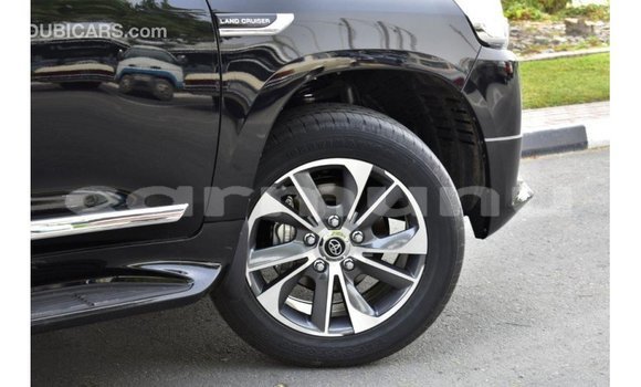 Buy Import Toyota Land Cruiser Black Car in Import - Dubai in Region of Bouenza Buy Import Toyota Land Cruiser Black Car in Import - Dubai in Region of Bouenza