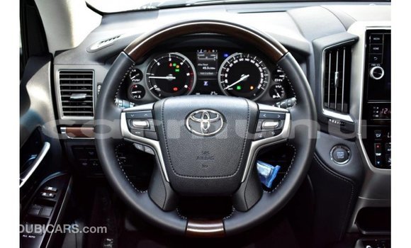 Buy Import Toyota Land Cruiser Other Car in Import - Dubai in Region of Bouenza Buy Import Toyota Land Cruiser Other Car in Import - Dubai in Region of Bouenza