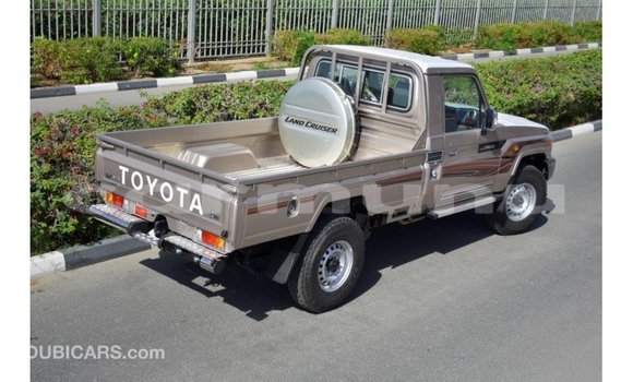 Buy Import Toyota Land Cruiser Other Car in Import - Dubai in Region of Bouenza Buy Import Toyota Land Cruiser Other Car in Import - Dubai in Region of Bouenza