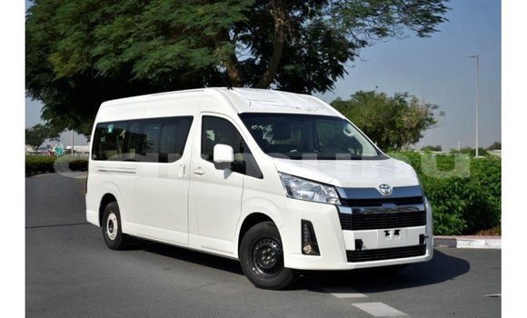Buy Import Toyota Hiace White Car in Import - Dubai in Region of Bouenza Buy Import Toyota Hiace White Car in Import - Dubai in Region of Bouenza