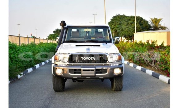 Buy Import Toyota Land Cruiser Other Car in Import - Dubai in Region of Bouenza Buy Import Toyota Land Cruiser Other Car in Import - Dubai in Region of Bouenza