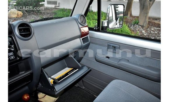 Buy Import Toyota Land Cruiser Other Car in Import - Dubai in Region of Bouenza Buy Import Toyota Land Cruiser Other Car in Import - Dubai in Region of Bouenza