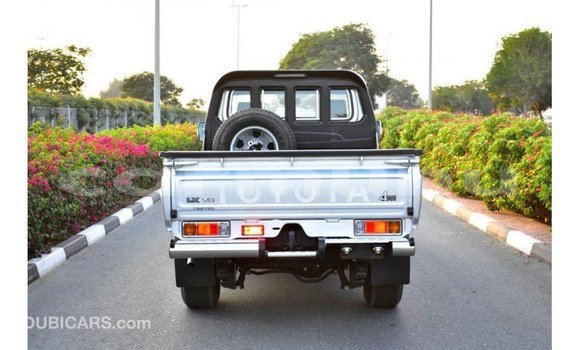 Buy Import Toyota Land Cruiser Other Car in Import - Dubai in Region of Bouenza Buy Import Toyota Land Cruiser Other Car in Import - Dubai in Region of Bouenza