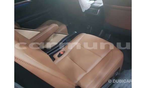 Buy Import Toyota Highlander Black Car in Import - Dubai in Region of Bouenza Buy Import Toyota Highlander Black Car in Import - Dubai in Region of Bouenza