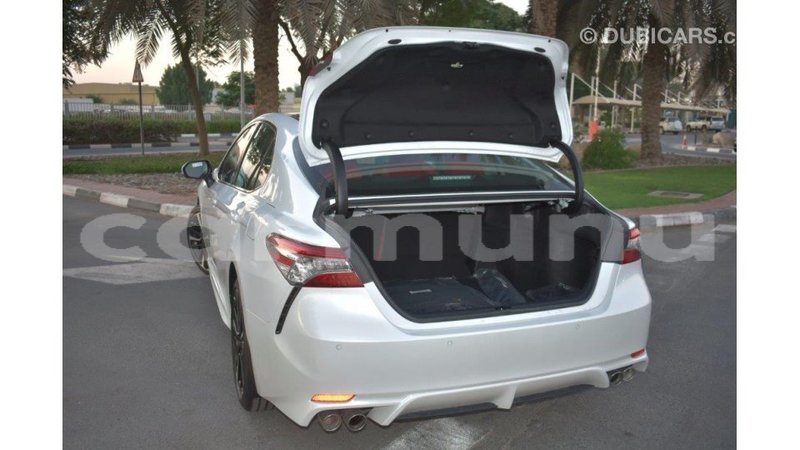 Big with watermark toyota camry r%c3%a9gion de la bouenza import dubai 2240