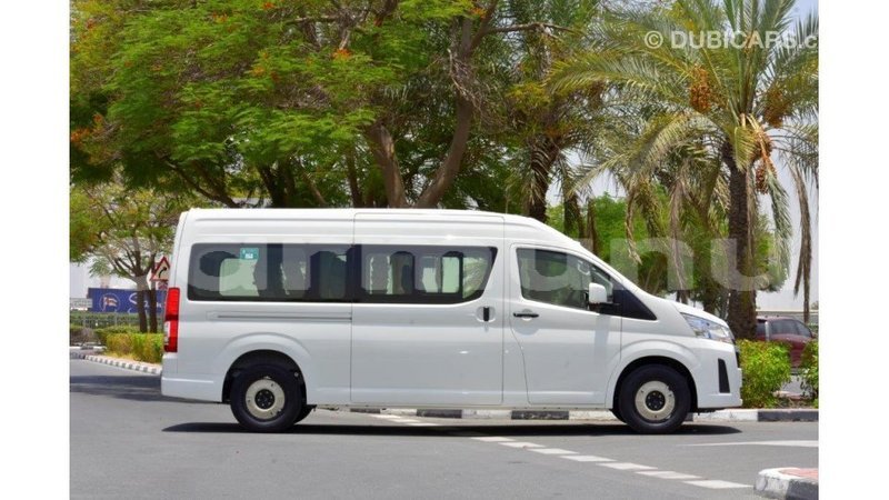 Big with watermark toyota hiace r%c3%a9gion de la bouenza import dubai 2242