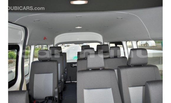 Buy Import Toyota Hiace White Car in Import - Dubai in Region of Bouenza Buy Import Toyota Hiace White Car in Import - Dubai in Region of Bouenza