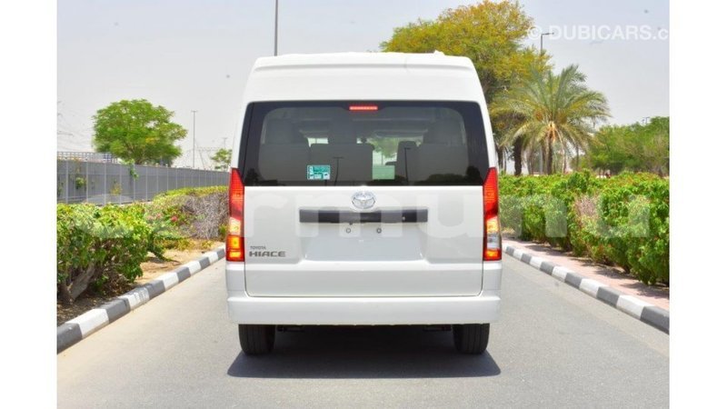 Big with watermark toyota hiace r%c3%a9gion de la bouenza import dubai 2242