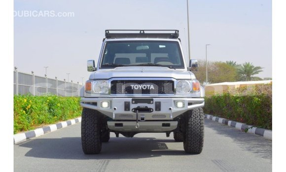 Buy Import Toyota Land Cruiser Other Car in Import - Dubai in Region of Bouenza Buy Import Toyota Land Cruiser Other Car in Import - Dubai in Region of Bouenza
