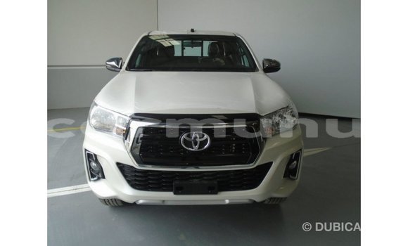 Acheter Import Voiture Toyota Hilux Blanc à Import - Dubai, Région de la Bouenza Acheter Import Voiture Toyota Hilux Blanc à Import - Dubai, Région de la Bouenza