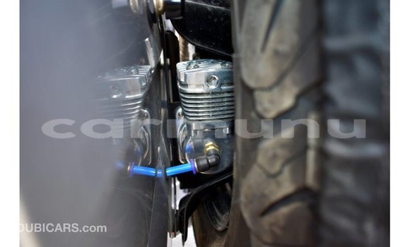 Buy Import Toyota Land Cruiser Other Car in Import - Dubai in Region of Bouenza Buy Import Toyota Land Cruiser Other Car in Import - Dubai in Region of Bouenza