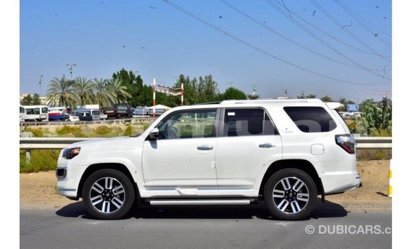 Buy Import Toyota HiAce White Truck in Import - Dubai in Region of Bouenza Buy Import Toyota HiAce White Truck in Import - Dubai in Region of Bouenza