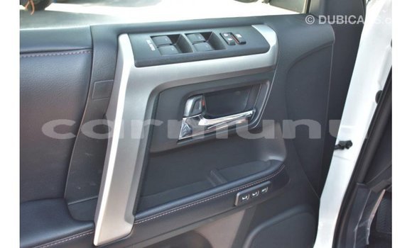 Buy Import Toyota HiAce White Truck in Import - Dubai in Region of Bouenza Buy Import Toyota HiAce White Truck in Import - Dubai in Region of Bouenza