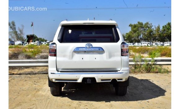 Buy Import Toyota HiAce White Truck in Import - Dubai in Region of Bouenza Buy Import Toyota HiAce White Truck in Import - Dubai in Region of Bouenza