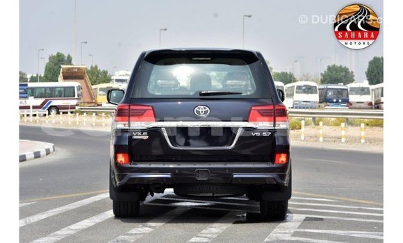 Buy Import Toyota Land Cruiser Black Car in Import - Dubai in Region of Bouenza Buy Import Toyota Land Cruiser Black Car in Import - Dubai in Region of Bouenza