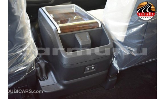 Buy Import Toyota Granvia White Car in Import - Dubai in Region of Bouenza Buy Import Toyota Granvia White Car in Import - Dubai in Region of Bouenza