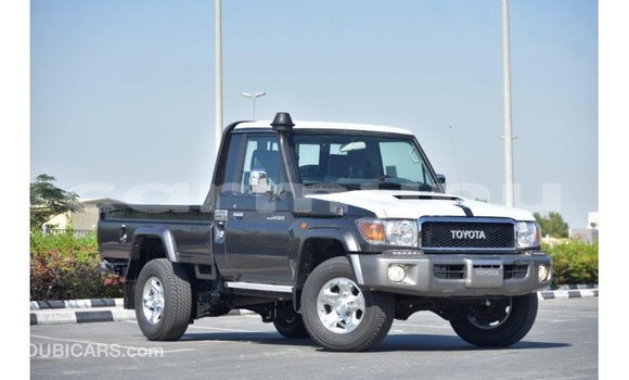 Buy Import Toyota Land Cruiser Other Car in Import - Dubai in Region of Bouenza Buy Import Toyota Land Cruiser Other Car in Import - Dubai in Region of Bouenza