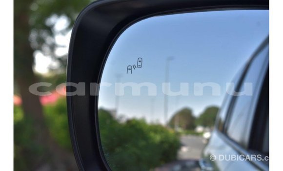 Buy Import Toyota Land Cruiser White Car in Import - Dubai in Region of Bouenza Buy Import Toyota Land Cruiser White Car in Import - Dubai in Region of Bouenza