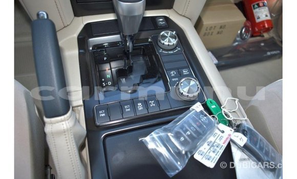 Buy Import Toyota Land Cruiser Black Car in Import - Dubai in Region of Bouenza Buy Import Toyota Land Cruiser Black Car in Import - Dubai in Region of Bouenza