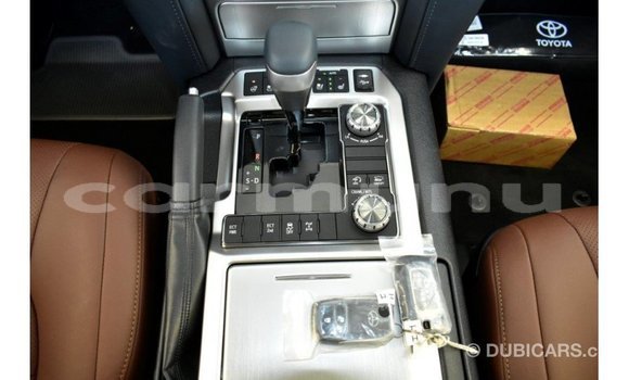 Buy Import Toyota Land Cruiser Other Car in Import - Dubai in Region of Bouenza Buy Import Toyota Land Cruiser Other Car in Import - Dubai in Region of Bouenza