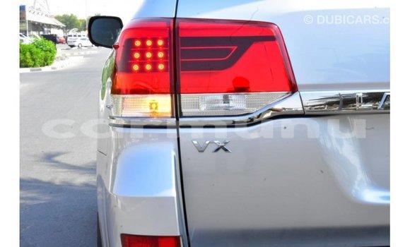Buy Import Toyota Land Cruiser Other Car in Import - Dubai in Region of Bouenza Buy Import Toyota Land Cruiser Other Car in Import - Dubai in Region of Bouenza