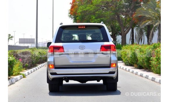 Buy Import Toyota Land Cruiser Other Car in Import - Dubai in Region of Bouenza Buy Import Toyota Land Cruiser Other Car in Import - Dubai in Region of Bouenza
