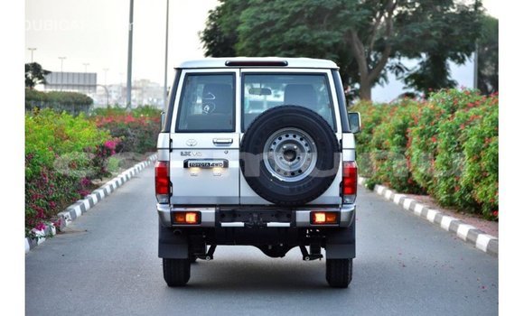 Buy Import Toyota Land Cruiser Other Car in Import - Dubai in Region of Bouenza Buy Import Toyota Land Cruiser Other Car in Import - Dubai in Region of Bouenza
