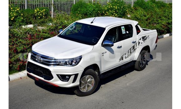 Buy Import Toyota Hilux White Car in Import - Dubai in Region of Bouenza Buy Import Toyota Hilux White Car in Import - Dubai in Region of Bouenza