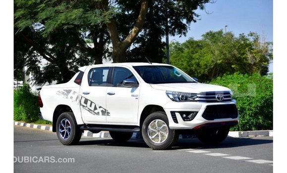 Buy Import Toyota Hilux White Car in Import - Dubai in Region of Bouenza Buy Import Toyota Hilux White Car in Import - Dubai in Region of Bouenza