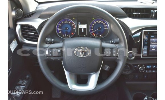 Buy Import Toyota Hilux White Car in Import - Dubai in Region of Bouenza Buy Import Toyota Hilux White Car in Import - Dubai in Region of Bouenza