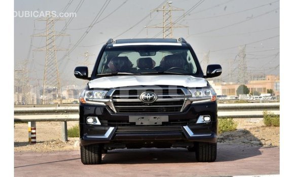 Buy Import Toyota Land Cruiser Black Car in Import - Dubai in Region of Bouenza Buy Import Toyota Land Cruiser Black Car in Import - Dubai in Region of Bouenza