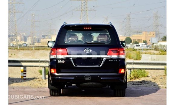 Buy Import Toyota Land Cruiser Black Car in Import - Dubai in Region of Bouenza Buy Import Toyota Land Cruiser Black Car in Import - Dubai in Region of Bouenza