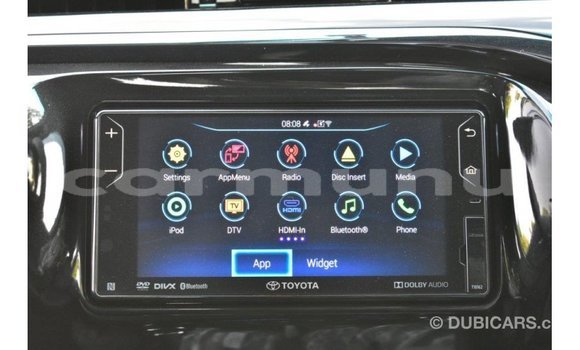 Buy Import Toyota Hilux White Car in Import - Dubai in Region of Bouenza Buy Import Toyota Hilux White Car in Import - Dubai in Region of Bouenza