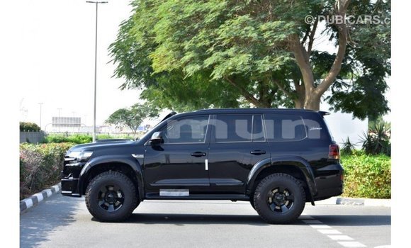 Buy Import Toyota Land Cruiser Black Car in Import - Dubai in Region of Bouenza Buy Import Toyota Land Cruiser Black Car in Import - Dubai in Region of Bouenza