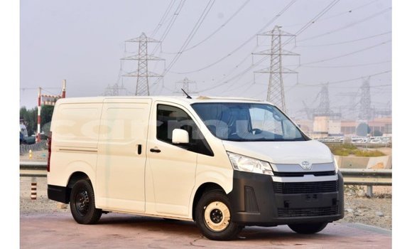 Buy Import Toyota Hiace White Car in Import - Dubai in Region of Bouenza Buy Import Toyota Hiace White Car in Import - Dubai in Region of Bouenza