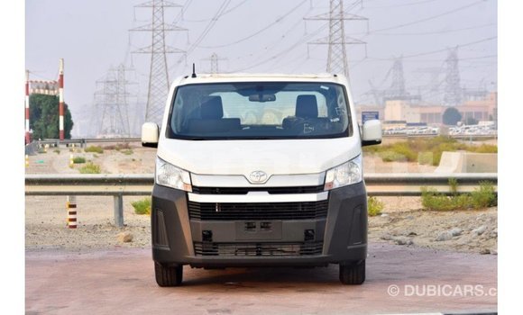 Buy Import Toyota Hiace White Car in Import - Dubai in Region of Bouenza Buy Import Toyota Hiace White Car in Import - Dubai in Region of Bouenza