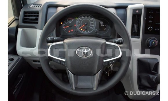 Buy Import Toyota Hiace White Car in Import - Dubai in Region of Bouenza Buy Import Toyota Hiace White Car in Import - Dubai in Region of Bouenza