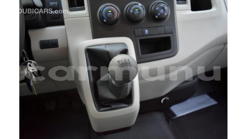 Big with watermark toyota hiace r%c3%a9gion de la bouenza import dubai 2274