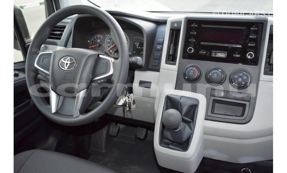 Buy Import Toyota Hiace White Car in Import - Dubai in Region of Bouenza Buy Import Toyota Hiace White Car in Import - Dubai in Region of Bouenza