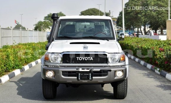Buy Import Toyota Land Cruiser Other Car in Import - Dubai in Region of Bouenza Buy Import Toyota Land Cruiser Other Car in Import - Dubai in Region of Bouenza