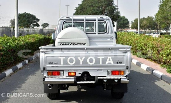Buy Import Toyota Land Cruiser Other Car in Import - Dubai in Region of Bouenza Buy Import Toyota Land Cruiser Other Car in Import - Dubai in Region of Bouenza