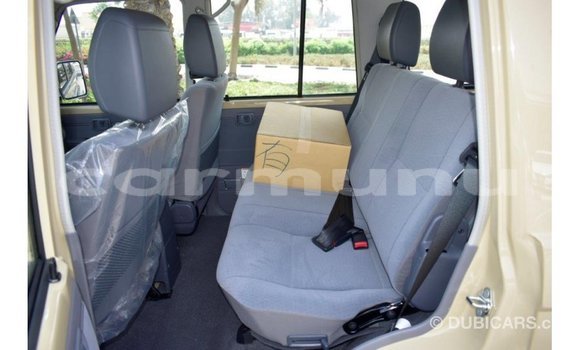Buy Import Toyota Land Cruiser Beige Car in Import - Dubai in Region of Bouenza Buy Import Toyota Land Cruiser Beige Car in Import - Dubai in Region of Bouenza