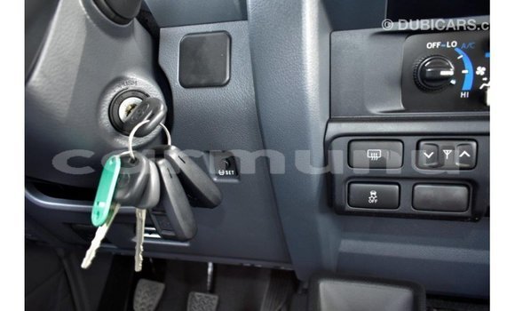 Buy Import Toyota Land Cruiser Beige Car in Import - Dubai in Region of Bouenza Buy Import Toyota Land Cruiser Beige Car in Import - Dubai in Region of Bouenza