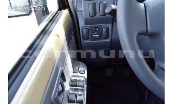 Buy Import Toyota Land Cruiser Beige Car in Import - Dubai in Region of Bouenza Buy Import Toyota Land Cruiser Beige Car in Import - Dubai in Region of Bouenza