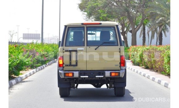 Buy Import Toyota Land Cruiser Beige Car in Import - Dubai in Region of Bouenza Buy Import Toyota Land Cruiser Beige Car in Import - Dubai in Region of Bouenza
